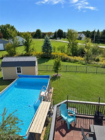 10065 Meadow Ridge Drive, Streetsboro, OH 44241