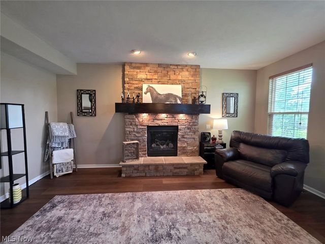 10065 Meadow Ridge Drive, Streetsboro, OH 44241