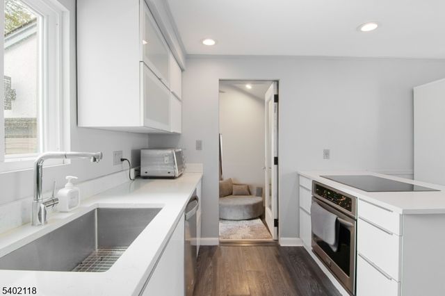 12 Nutwold Ave, West Orange Twp., NJ 07052