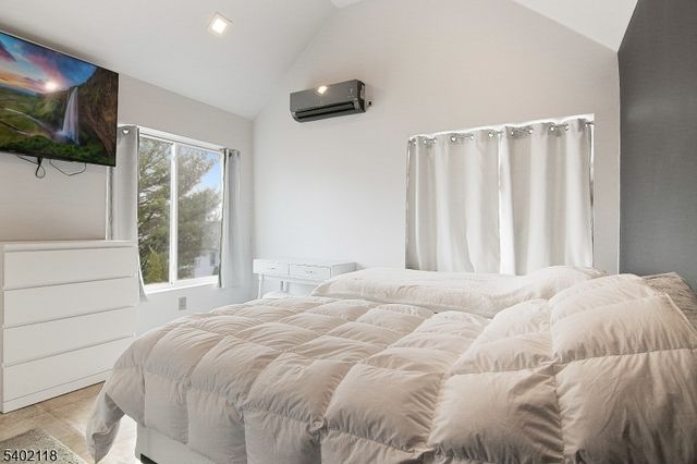 12 Nutwold Ave, West Orange Twp., NJ 07052