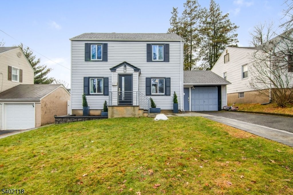 12 Nutwold Ave, West Orange Twp., NJ 07052