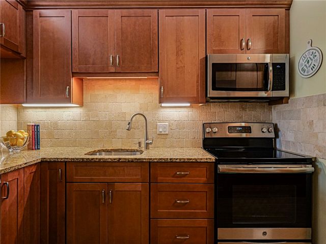 464 Grove Isle Circle 464, Vero Beach, FL 32962