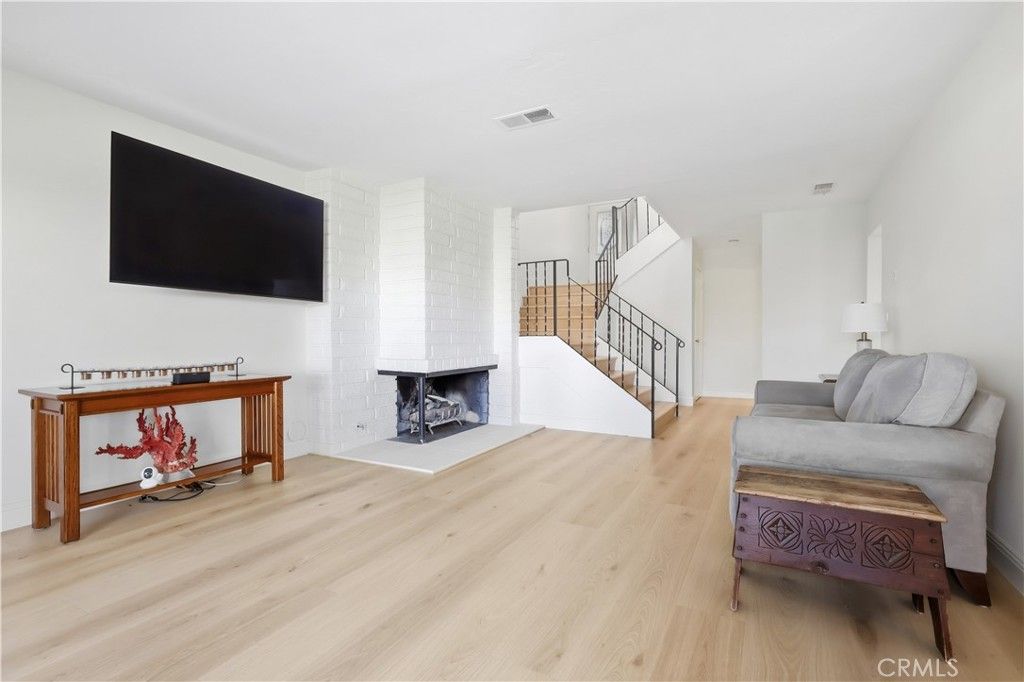 438 Vista Parada, Newport Beach, CA 92660 — photo 5