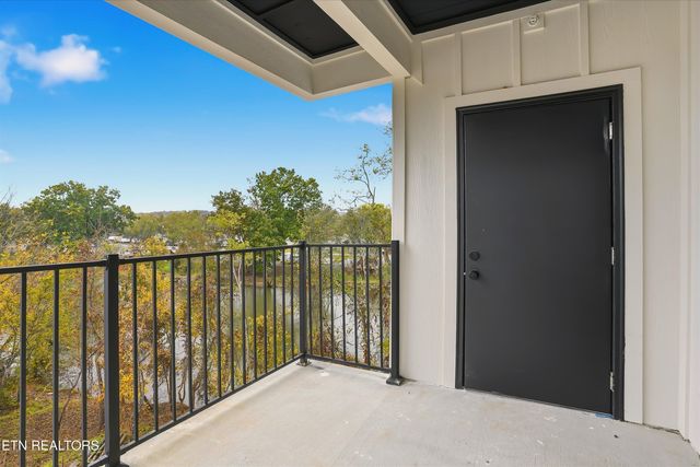 2222 Two Rivers Blvd 2101, Sevierville, TN 37876