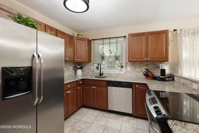 24 Norwood Drive, Toms River, NJ 08755