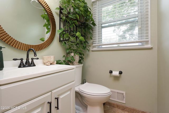 24 Norwood Drive, Toms River, NJ 08755
