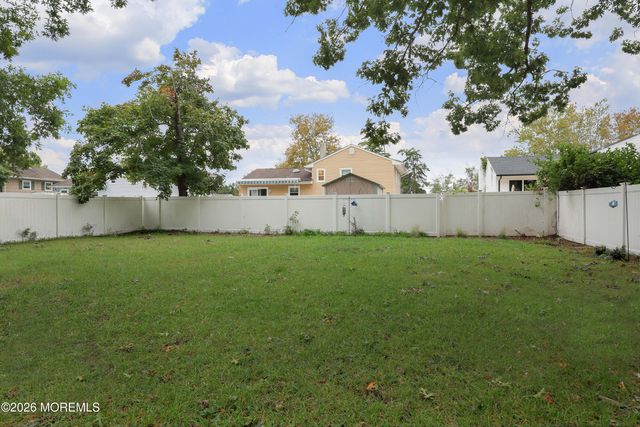 24 Norwood Drive, Toms River, NJ 08755