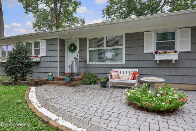 24 Norwood Drive, Toms River, NJ 08755