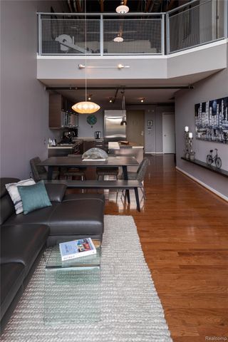 111 N MAIN Street 303, Royal Oak, MI 48067