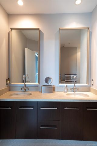 111 N MAIN Street 303, Royal Oak, MI 48067