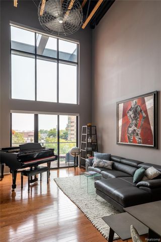 111 N MAIN Street 303, Royal Oak, MI 48067