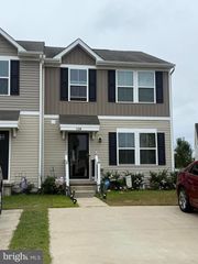 208 LADY BUG DR, Dover, DE 19901