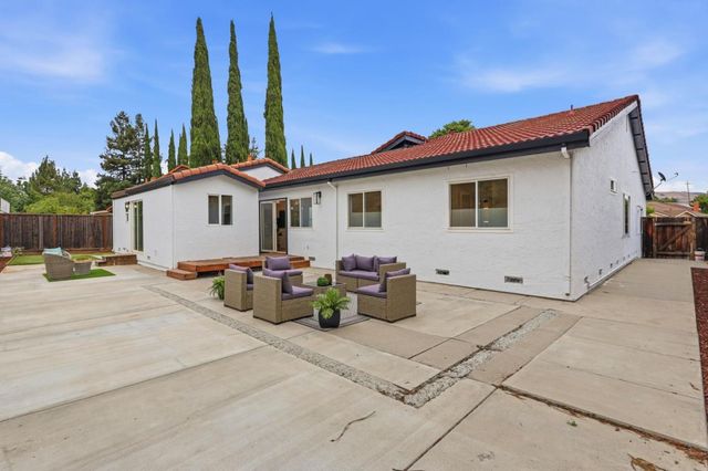 6887 Rockton Avenue, San Jose, CA 95119