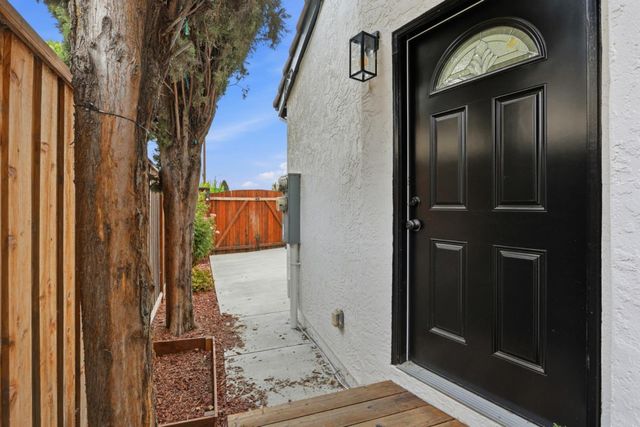6887 Rockton Avenue, San Jose, CA 95119