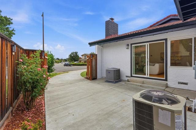 6887 Rockton Avenue, San Jose, CA 95119