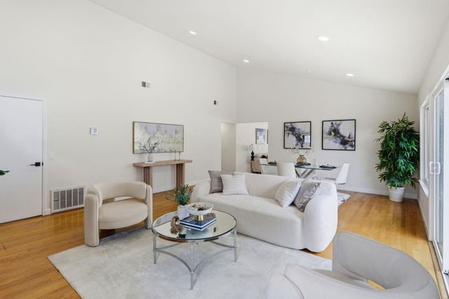 6887 Rockton Avenue, San Jose, CA 95119