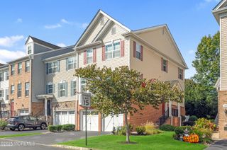 308 Princeton Court, Shrewsbury Boro, NJ 07702