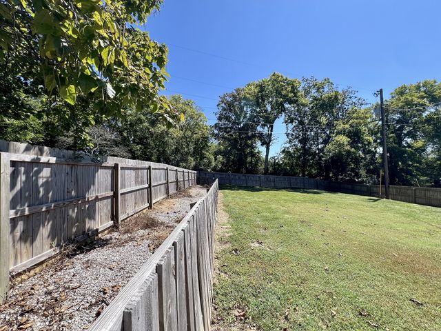 207 N Cedar Ln, Pulaski, TN 38478