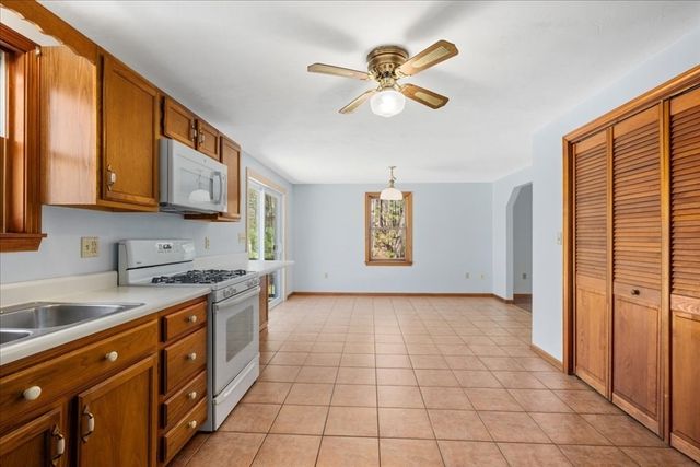 25 Collier Cir, Spencer, MA 01562