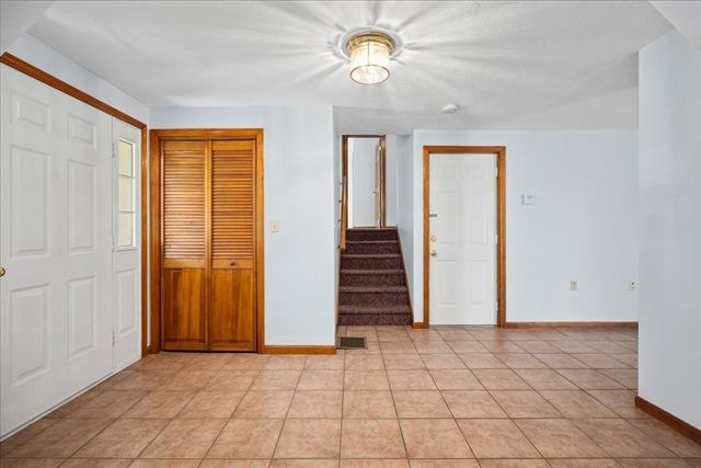 25 Collier Cir, Spencer, MA 01562