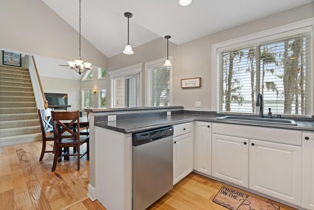 4219 NE Cherry Lake Circle, Madison, FL 32340