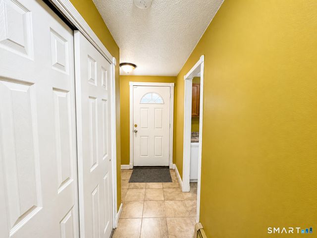 50 Wakefield Circle 50, East Hartford, CT 06118