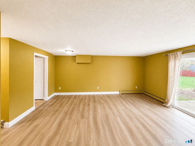 50 Wakefield Circle 50, East Hartford, CT 06118
