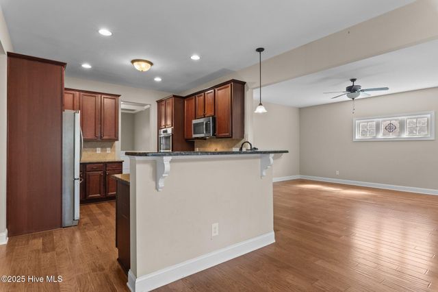 280 Wiregrass Lane, Southern Pines, NC 28387