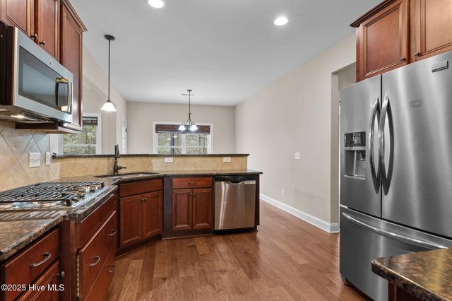 280 Wiregrass Lane, Southern Pines, NC 28387