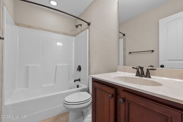 280 Wiregrass Lane, Southern Pines, NC 28387