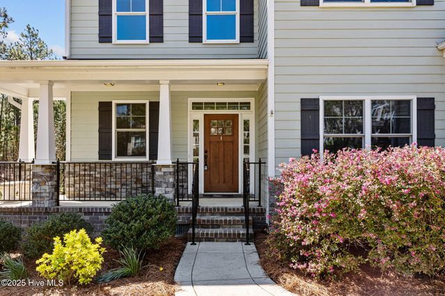 280 Wiregrass Lane, Southern Pines, NC 28387