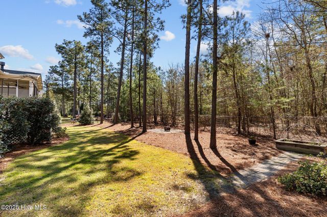 280 Wiregrass Lane, Southern Pines, NC 28387