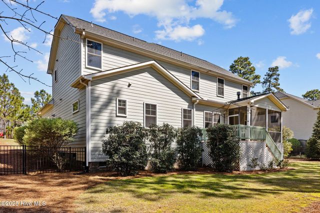 280 Wiregrass Lane, Southern Pines, NC 28387