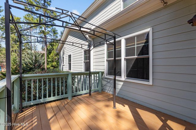 280 Wiregrass Lane, Southern Pines, NC 28387