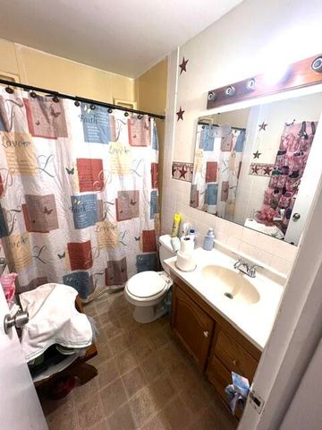 2063 S Manitou Circle, Norton Shores, MI 49441
