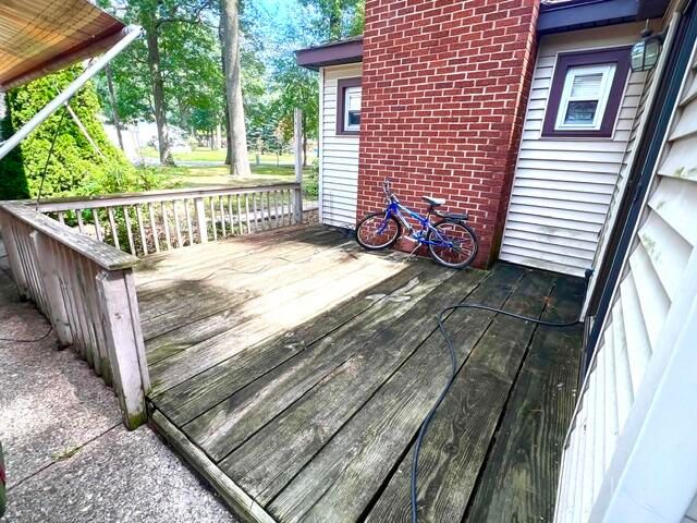 2063 S Manitou Circle, Norton Shores, MI 49441