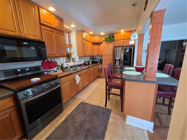 361 Gross St, Bloomfield, PA 15224