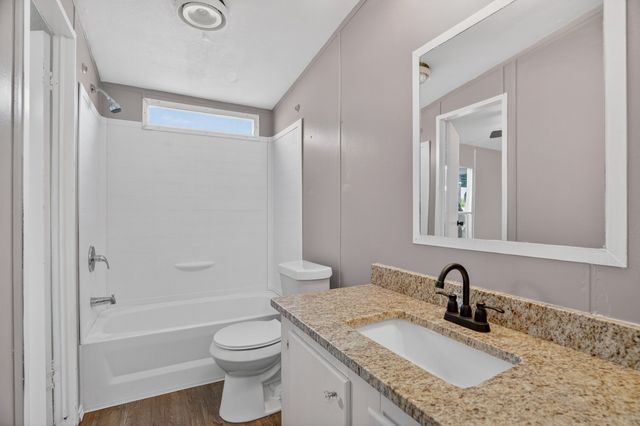 7601 River Run, Granbury, TX 76049