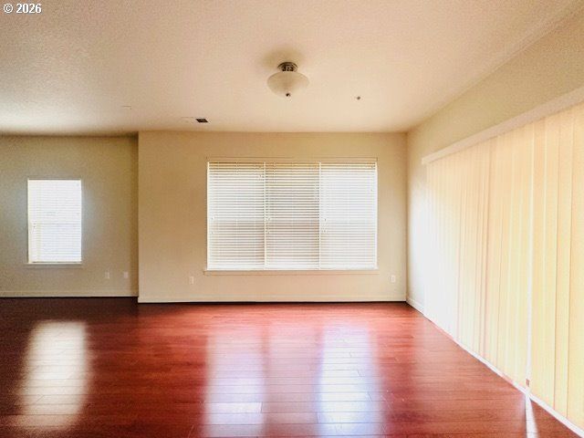 621 Ne GARSWOOD Ln, Hillsboro, OR 97006