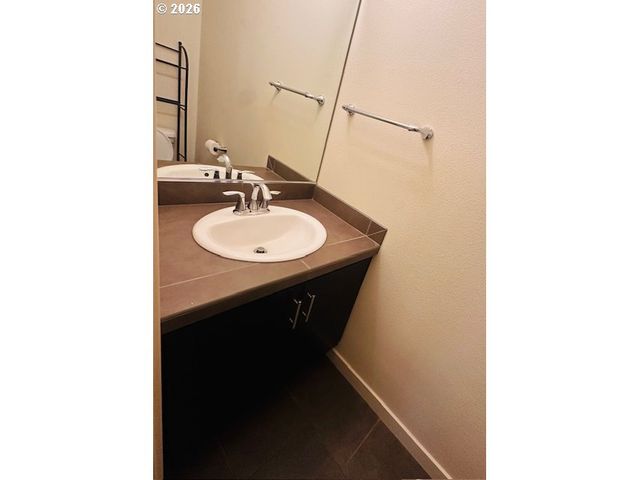 621 Ne GARSWOOD Ln, Hillsboro, OR 97006