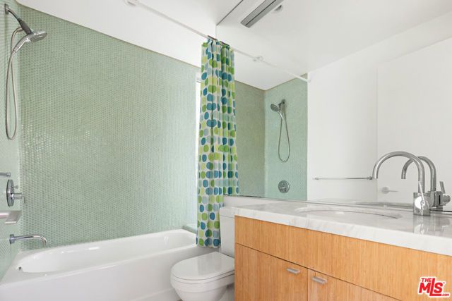 278 Entrada Drive, Santa Monica, CA 90402