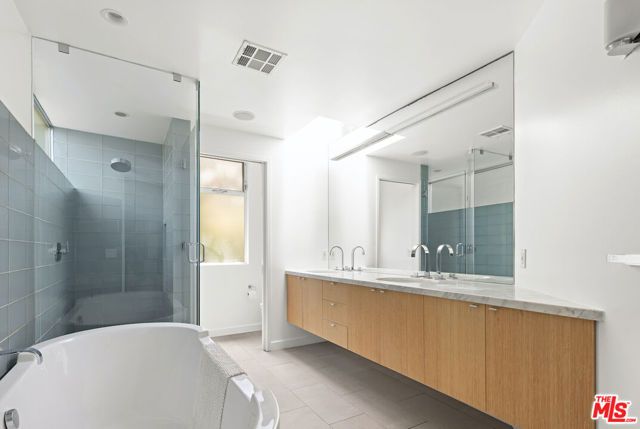 278 Entrada Drive, Santa Monica, CA 90402