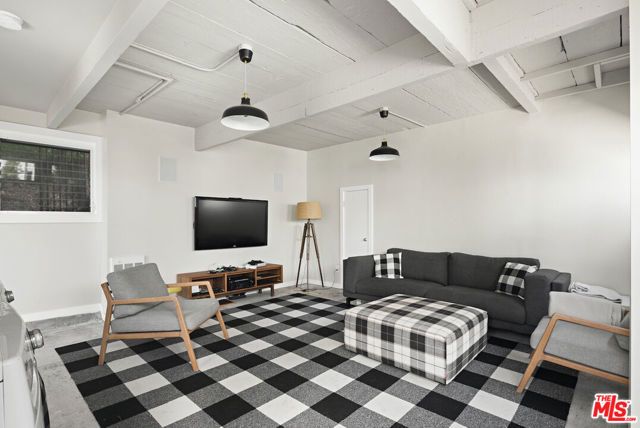 278 Entrada Drive, Santa Monica, CA 90402