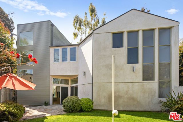 278 Entrada Drive, Santa Monica, CA 90402