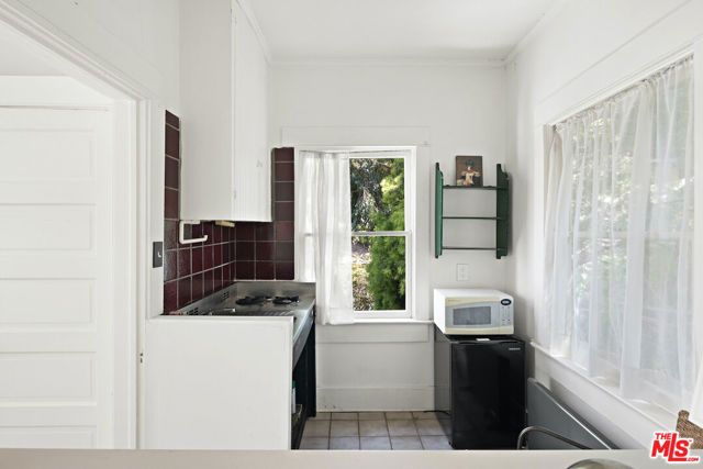 278 Entrada Drive, Santa Monica, CA 90402