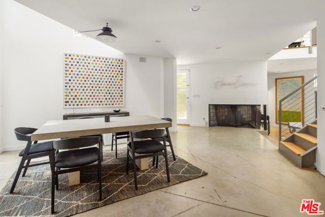 278 Entrada Drive, Santa Monica, CA 90402