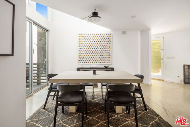 278 Entrada Drive, Santa Monica, CA 90402