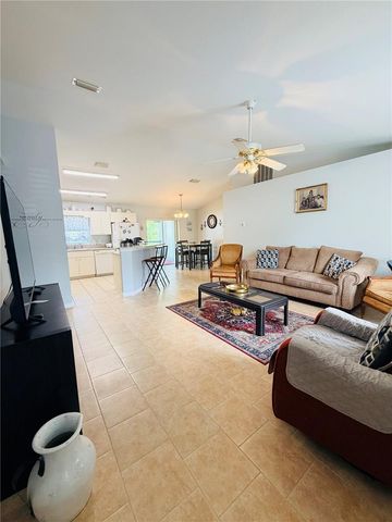 16 PECAN DRIVE LOOP, Ocala, FL 34472