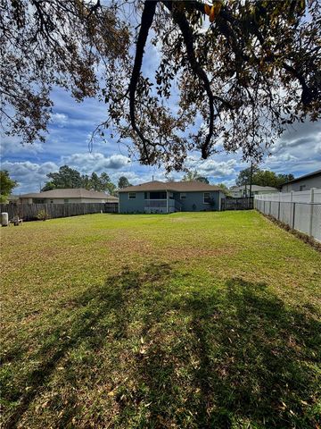 16 PECAN DRIVE LOOP, Ocala, FL 34472