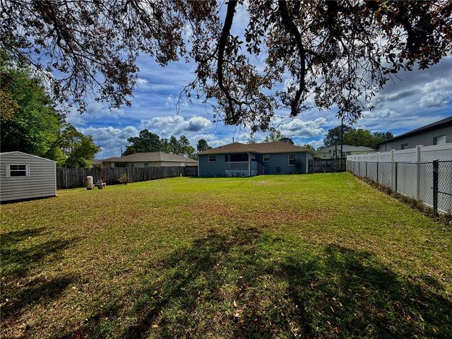 16 PECAN DRIVE LOOP, Ocala, FL 34472